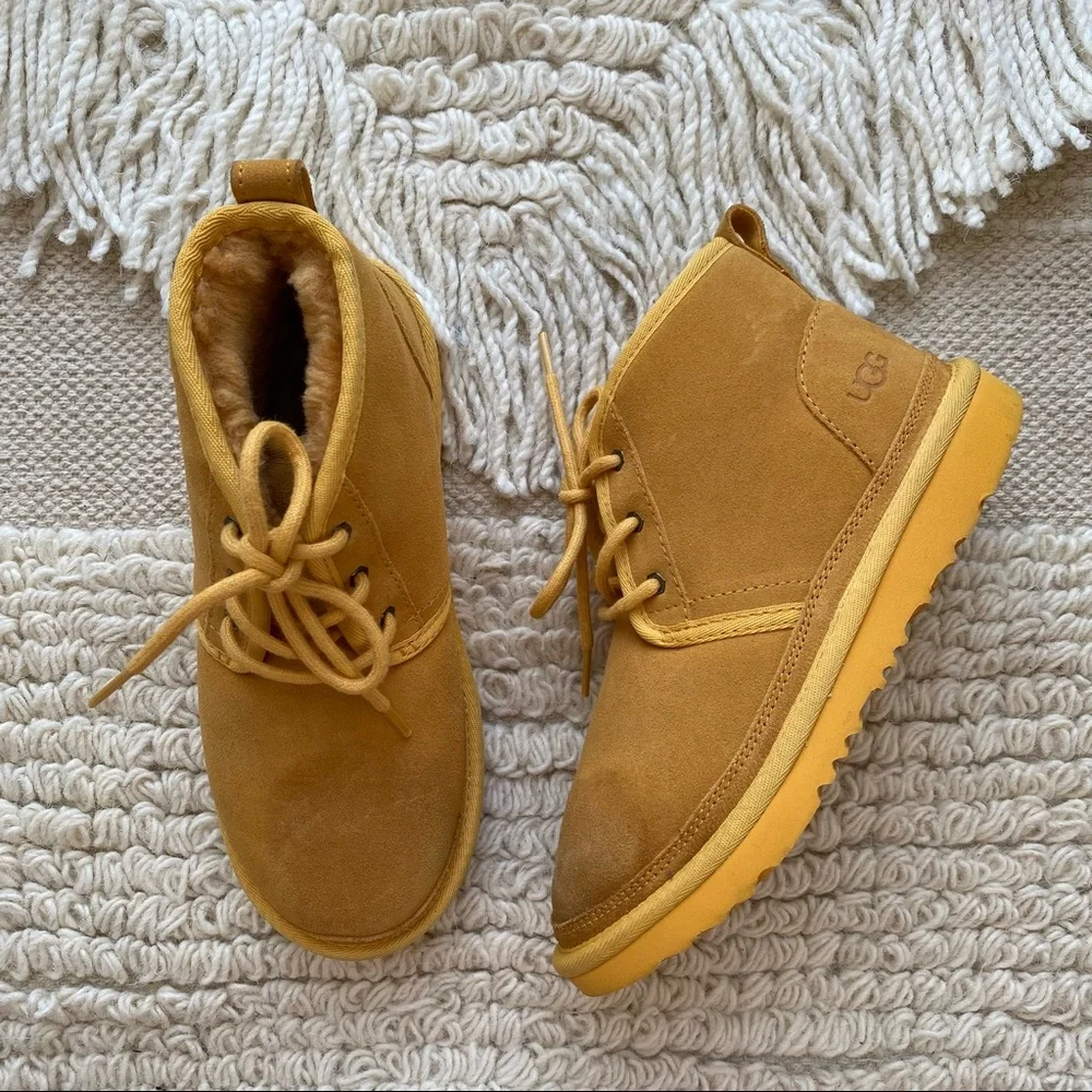 UGG girls' amber yellow Neumel II ankle boots 4